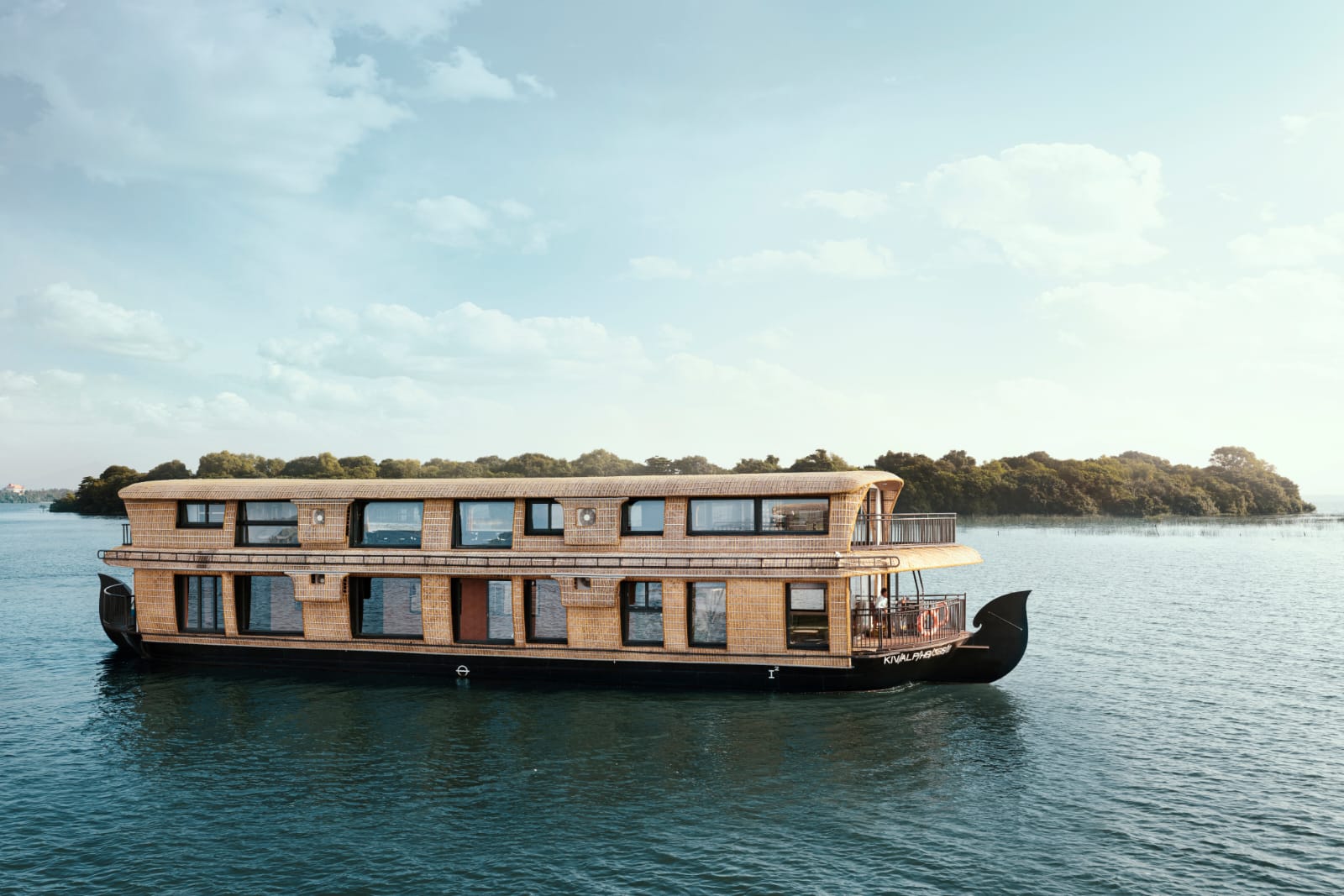 Lexica Houseboat View 5
